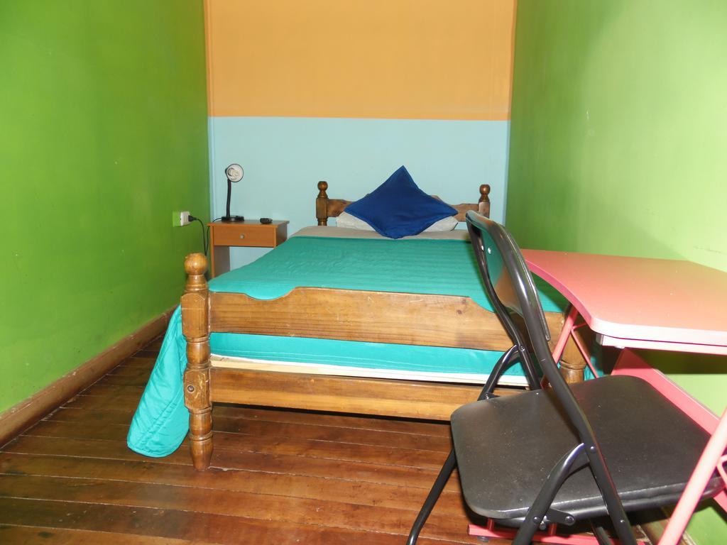 Hostal Tricontinental Valparaiso Room photo