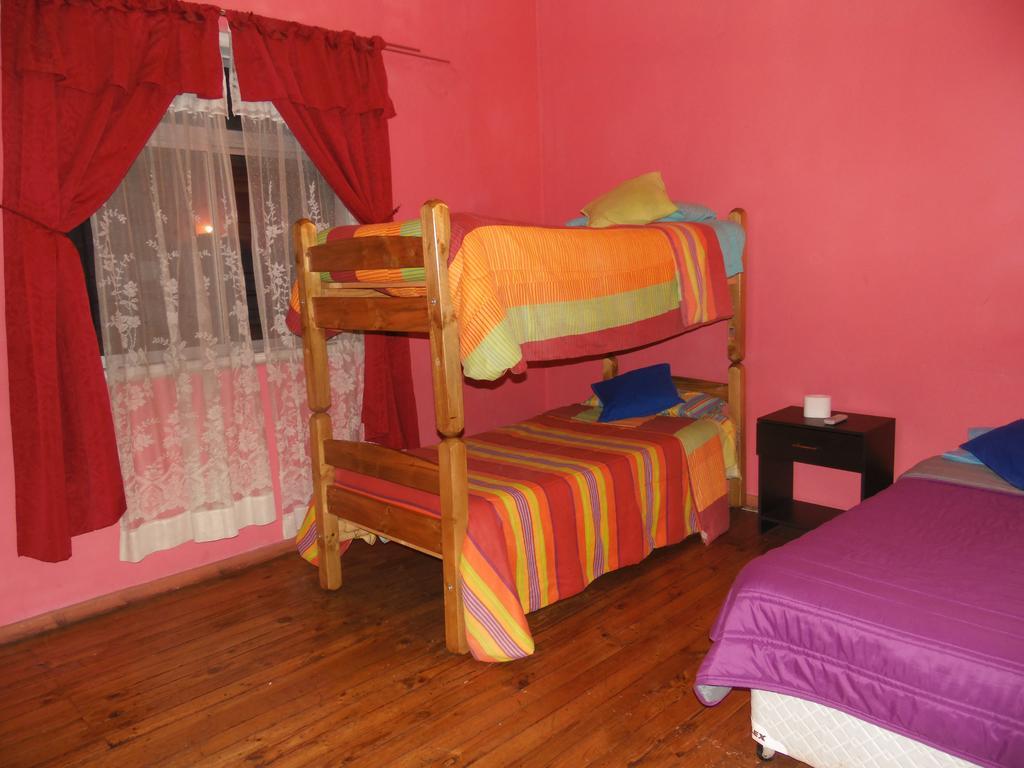 Hostal Tricontinental Valparaiso Room photo
